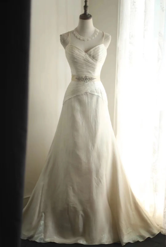 Ivory white halter-neck fitted waist elegant long ball gown, bridal dress R6833