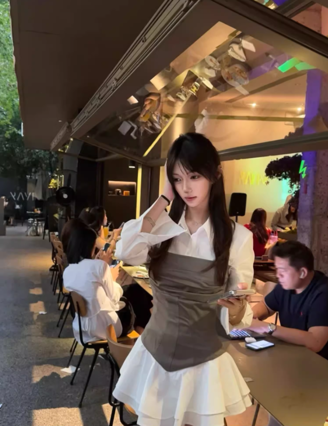 High-grade stitching contrast color long-sleeved shirt dress 2025 waist A-line short skirt R1015