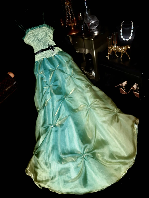 Yellow-green halter-neck pleated waist slim-fit fairy long ball gown R6915