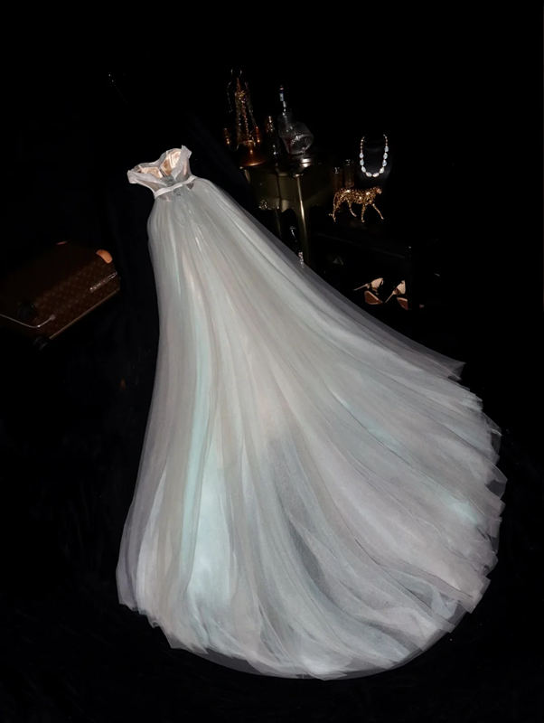 Champagne-colored satin halter-neck fitted long ball gown R6916