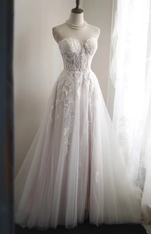 White strapless floral-stitched fitted long ball gown/bridal dress R6835