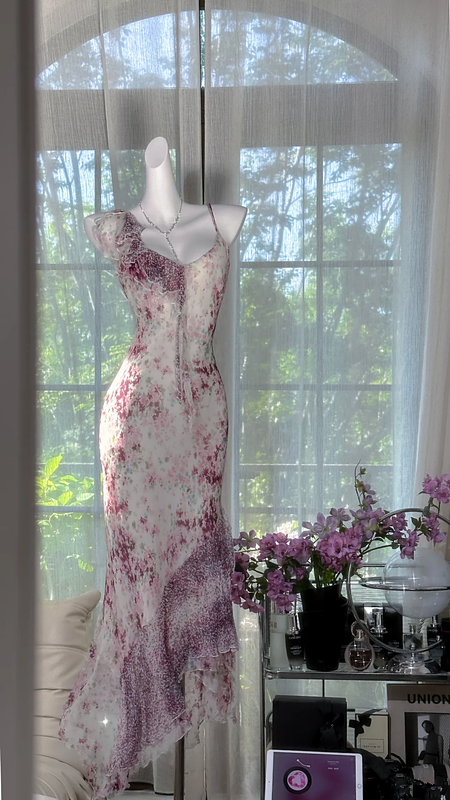 Light purple floral print halter-neck fitted bodycon long ball gown R7632