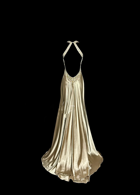 Gold halter neck, fitted waist, slimming, backless, hip-revealing long ball gown R6678
