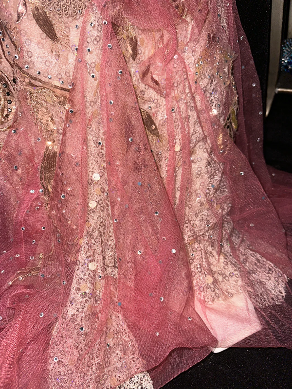 Pink sleeveless sequined fitted long ball gown R6917