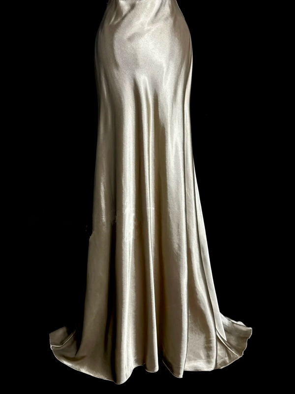 Gold halter neck, fitted waist, slimming, backless, hip-revealing long ball gown R6678