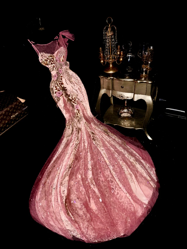 Pink sleeveless sequined fitted long ball gown R6917