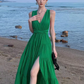 Backless V-neck swing dress new style slim seaside holiday beach dress atmosphere R1608