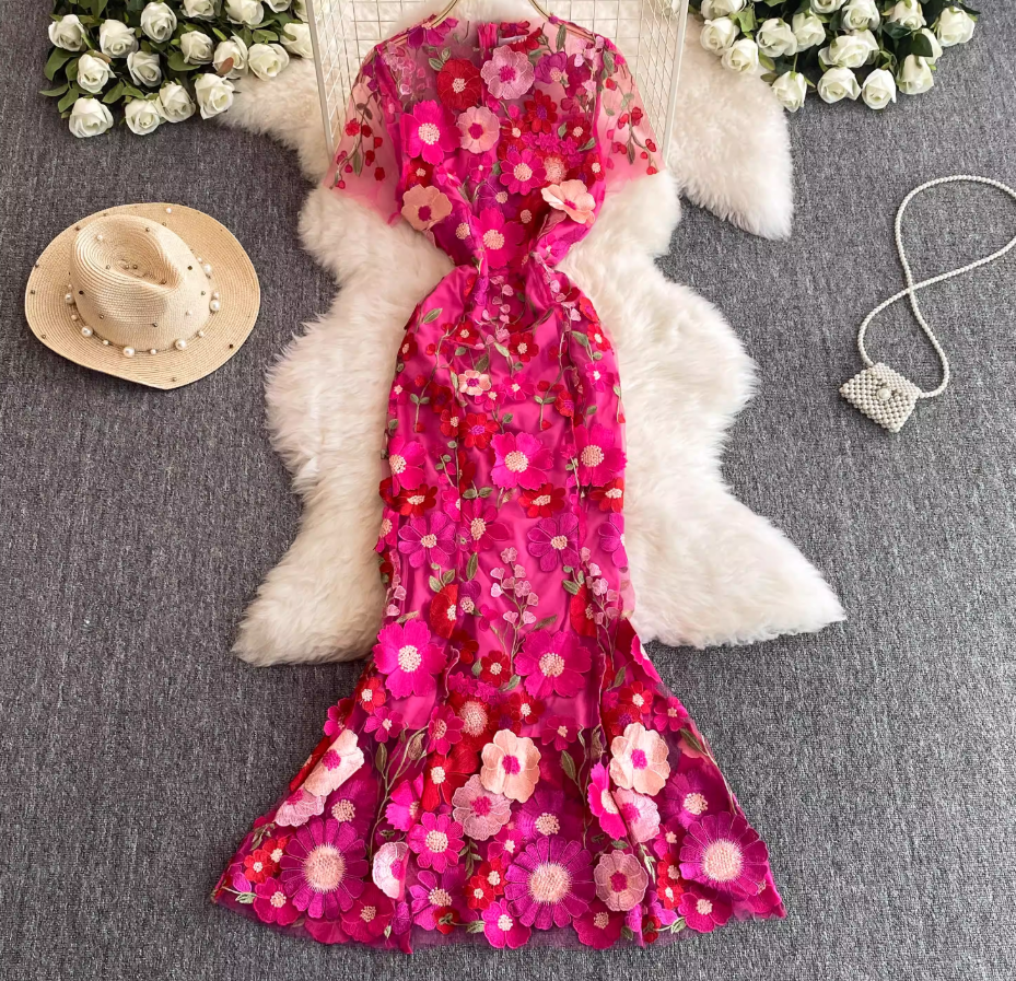 Beautiful heavy-duty three-dimensional flower embroidery embroidered seaside holiday dress with a high-end feel R0308