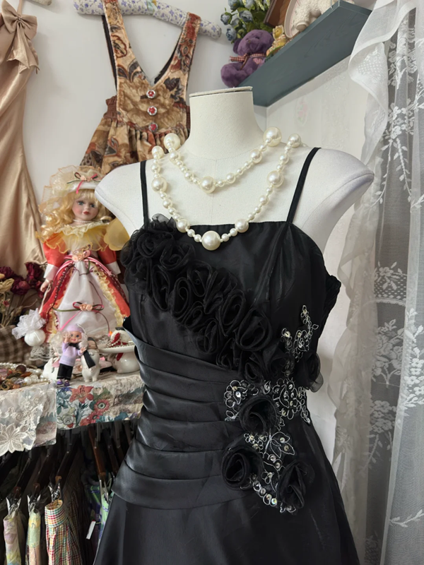 Black backless fitted satin A-line gown, ball gown R6358