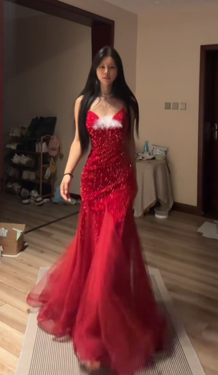 Sexy Spaghetti Strap Waist-Cinched Fitted Bodycon Mermaid Hem Sequin Prom Dress R7118