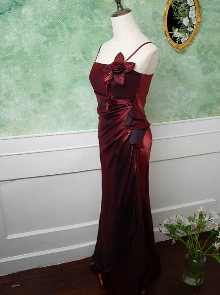 Elegant Burgundy Sheath Spaghetti Straps Applique Corset Maxi Prom Dress Evening Dress RS474