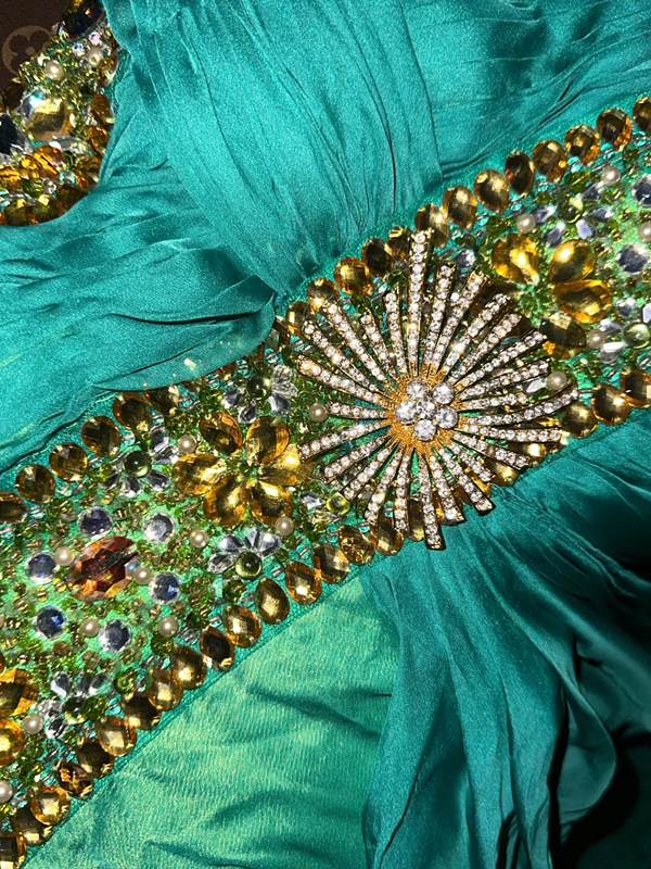 Peacock green halter-neck rhinestone fitted long ball gown R6400