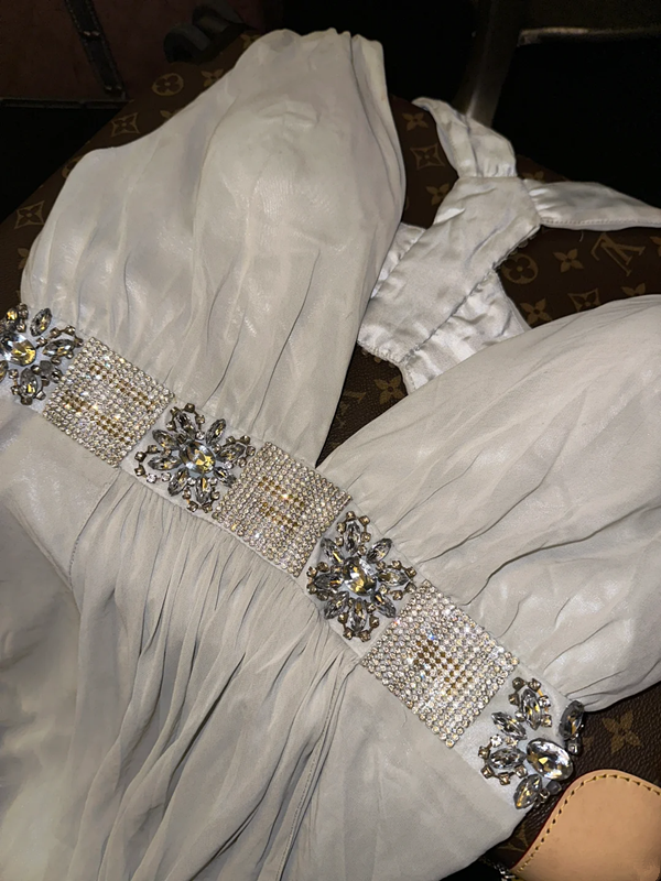 White halter-neck, fitted waist, pleated, sexy long ball gown R7038