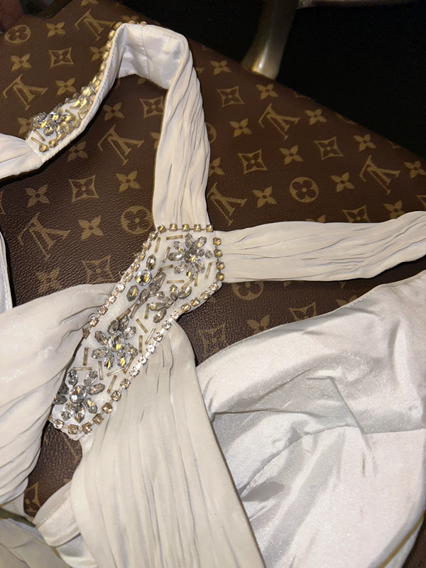 White halter-neck, fitted waist, pleated, sexy long ball gown R7038