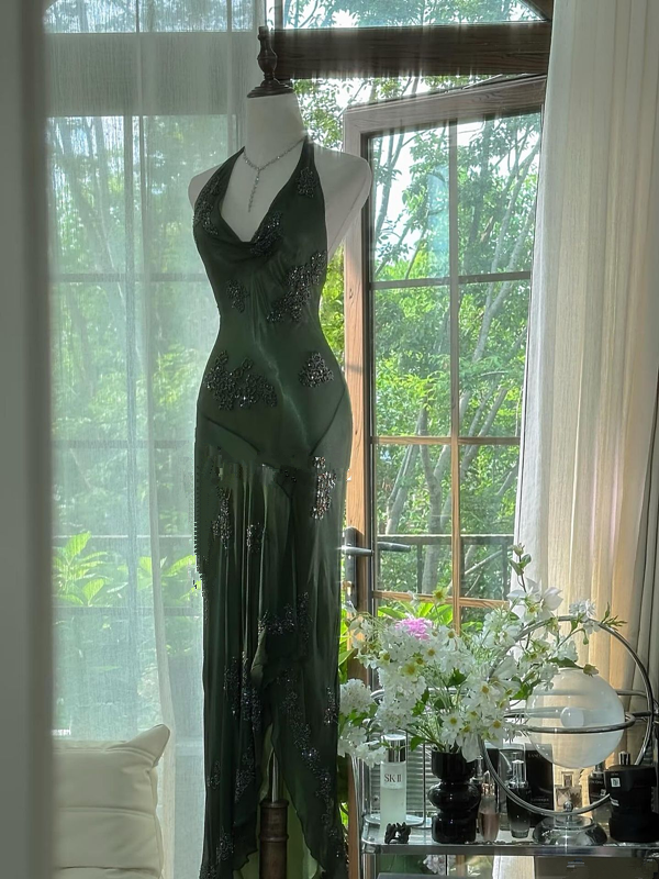 Green halter-neck fitted waist bodycon ball gown R6559