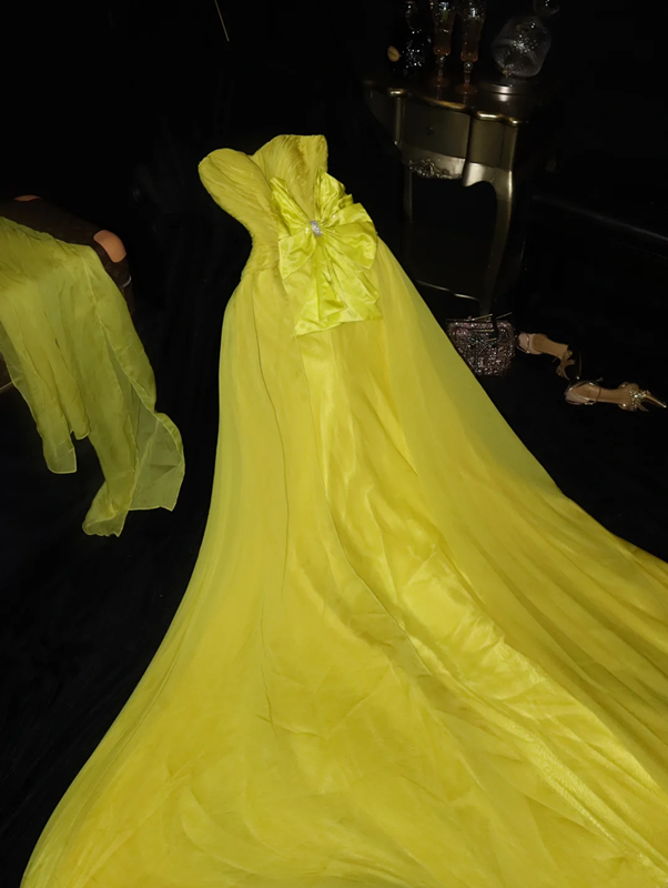 Yellow strapless fitted long ball gown R6959