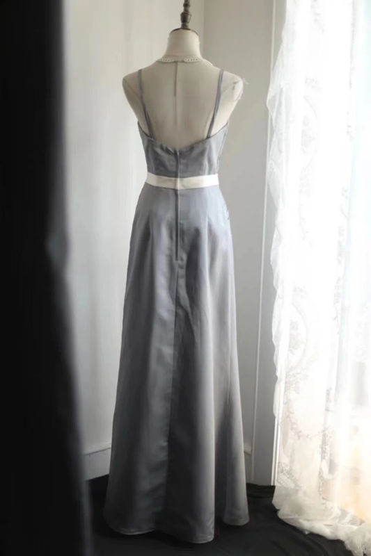 Grey halter-neck, fitted, pleated, elegant long ball gown R6839