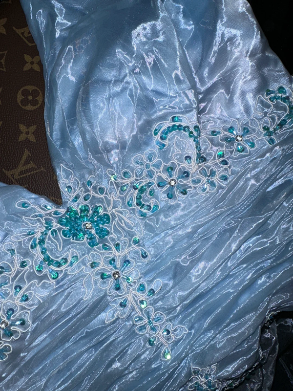 Light blue halter neck, fitted waist, elegant fairy-like long ball gown R6960