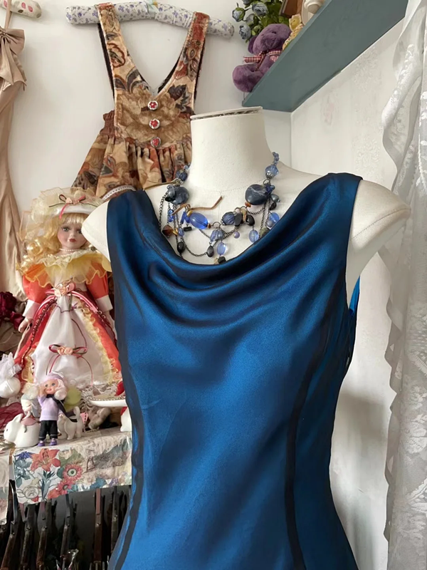 Vintage-style elegant deep peacock blue fitted satin gown, ball gown R6281