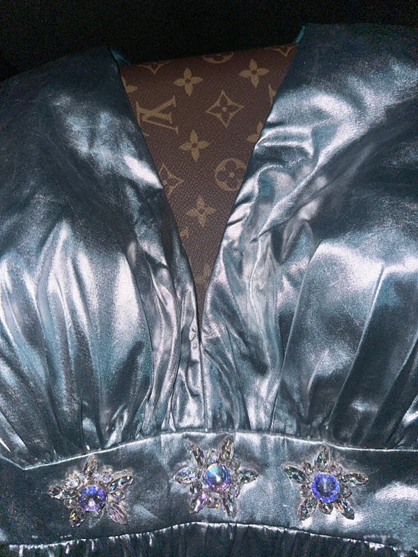 Silver halter neck, fitted waist, elegant long ball gown R6920