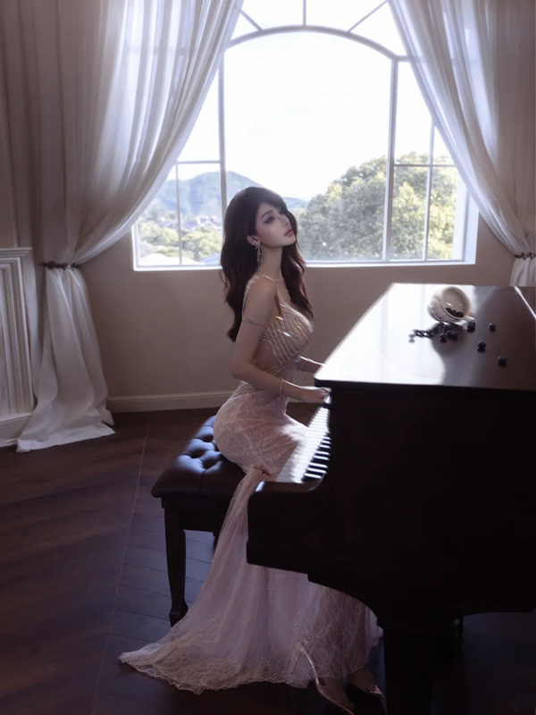 Light pink halter-neck fitted waist bodycon sexy long ball gown R7080