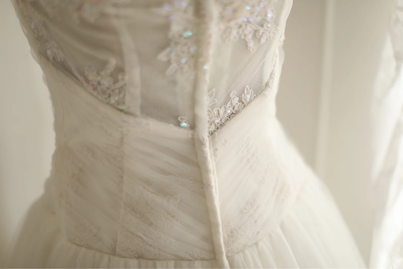 White strapless, fitted A-line tulle long ball gown/bridal dress R6760