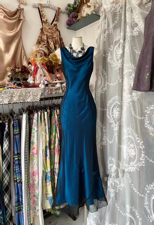 Vintage-style elegant deep peacock blue fitted satin gown, ball gown R6281