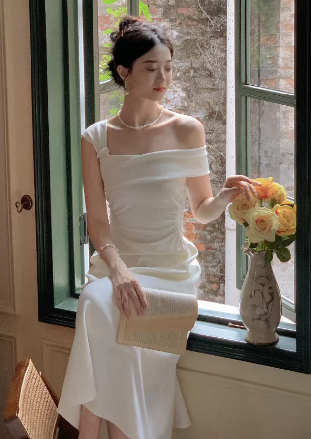 French one-shoulder dress 2025 sexy temperament waist elegant party dress R1488