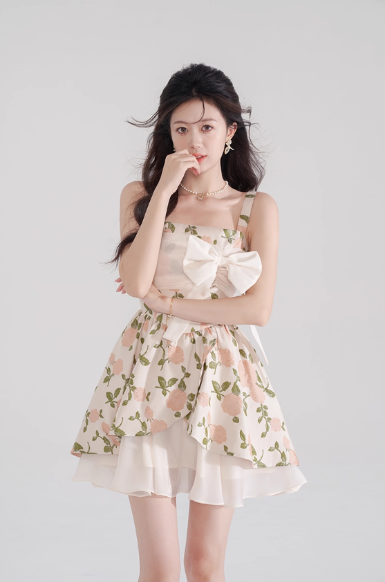 Apricot jacquard dress niche design suspender skirt summer new waist chiffon short skirt for women R4110