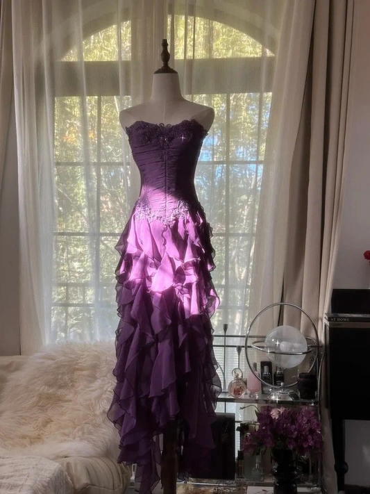 A stunning purple strapless, fitted, bodycon ball gown R6561