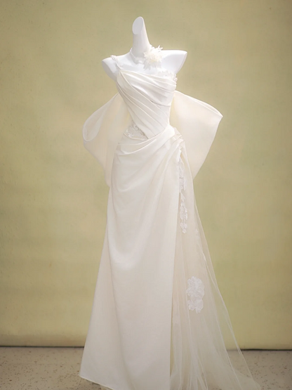 White one-shoulder slim waist pleated maxi bridal gown R5769