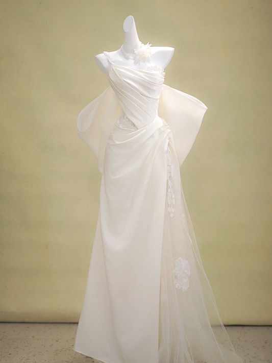 White one-shoulder slim waist pleated maxi bridal gown R5769