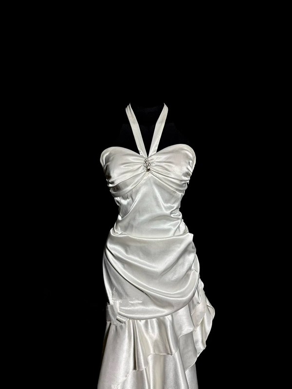 White halter-neck, fitted waist, pleated, irregularly shaped midi skirt ball gown R6682