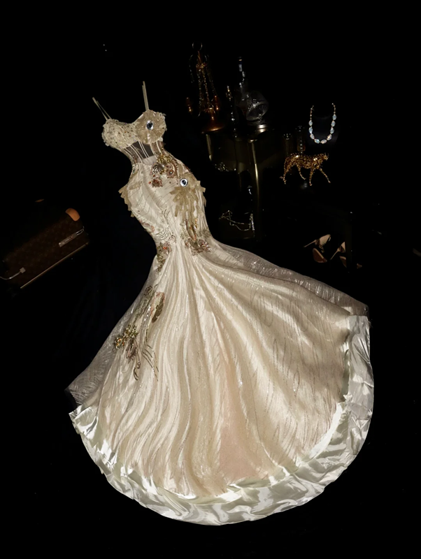 Apricot-colored halter-neck rhinestone-embellished, fitted, elegant long ball gown R6921