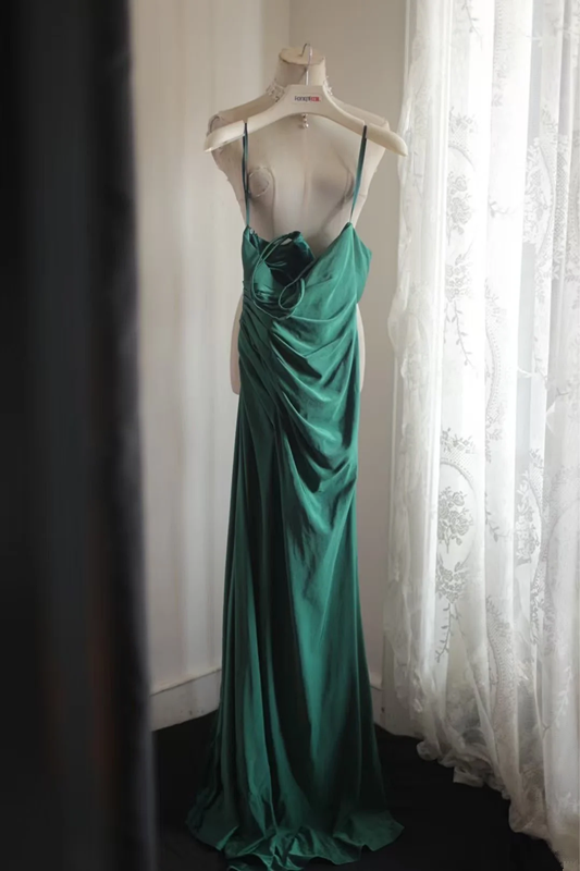 Dark green halter-neck fitted long ball gown R6723