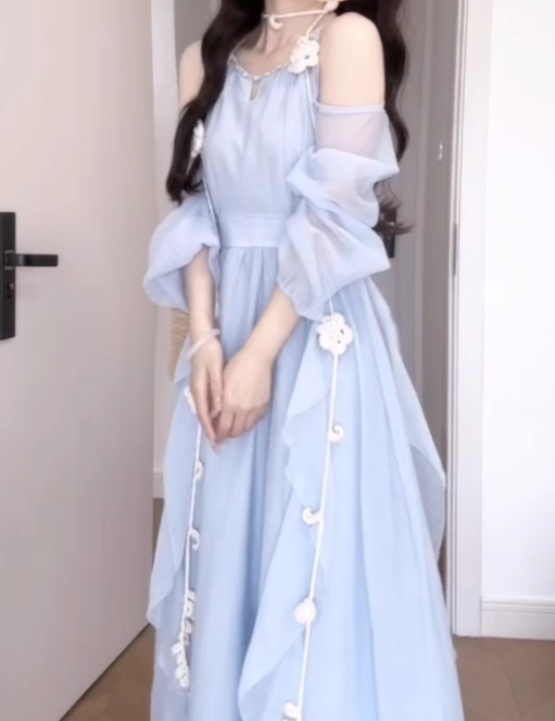 Blue off-shoulder halter neck dress gentle temperament beautiful dress R0741