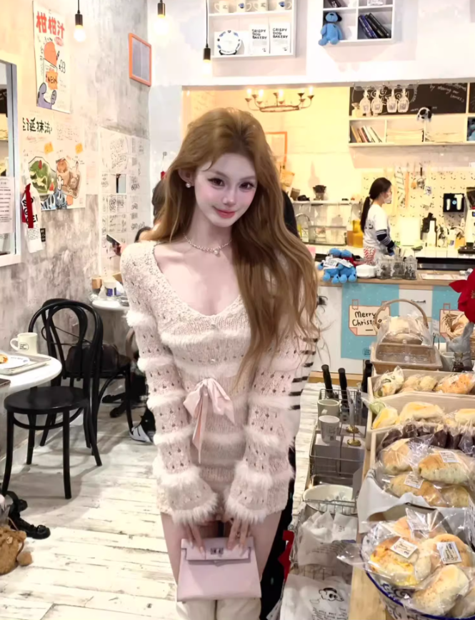 Pure desire style V-neck plush patchwork skirt 2025 hollow bow waist hip skirt R1377