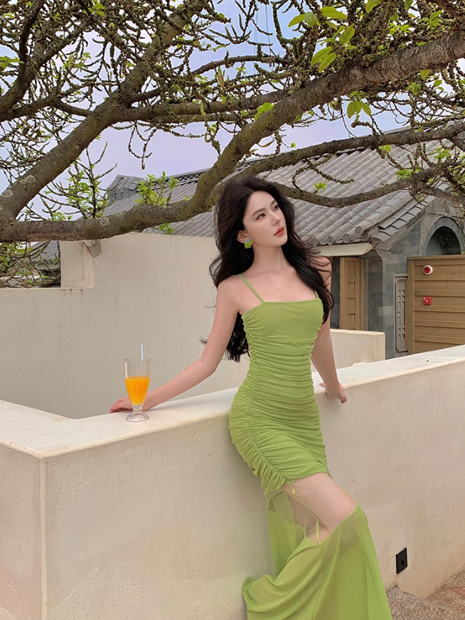 Green suspender dress, elegant waist, slim fit, hip skirt R0535