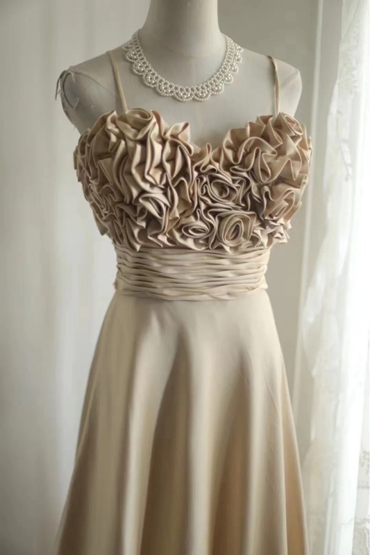 Champagne-colored halter-neck floral neckline satin long ball gown R6842