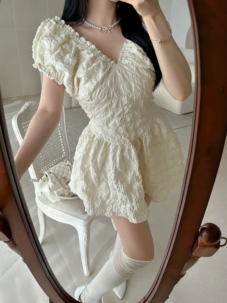 Apricot pleated slim V-neck thin and cute short skirt homecoming dress R2530