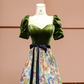 Green square neckline, fitted waist, slim-fitting retro print long ball gown/bridal dress R8393