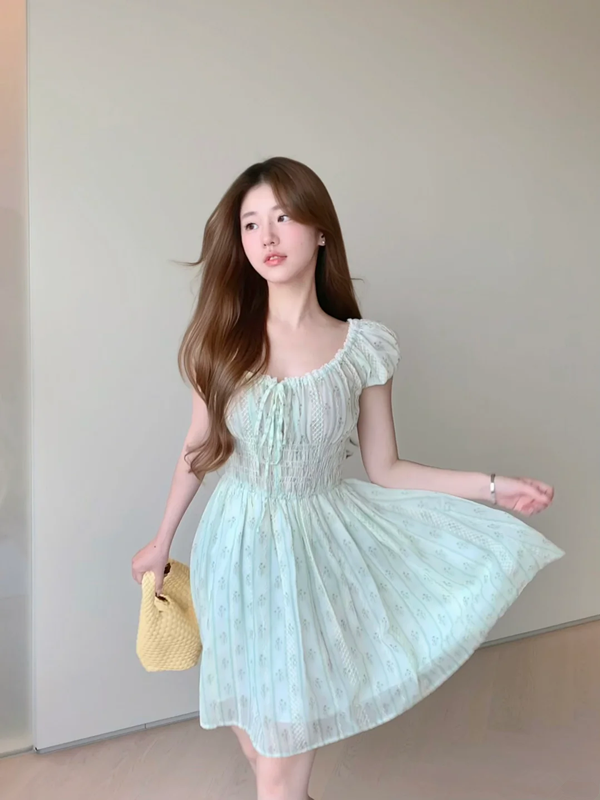 Light blue short-sleeved slim-waist A-line skirt R5031