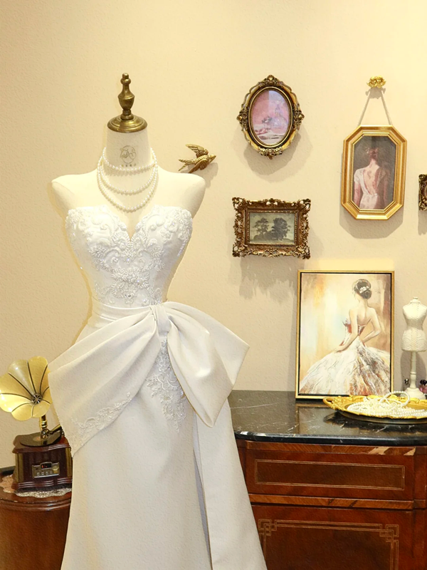 White Strapless Waist-Cinched Bow-Accented Bodycon Sexy Ball Gown, Bridal Gown R7127