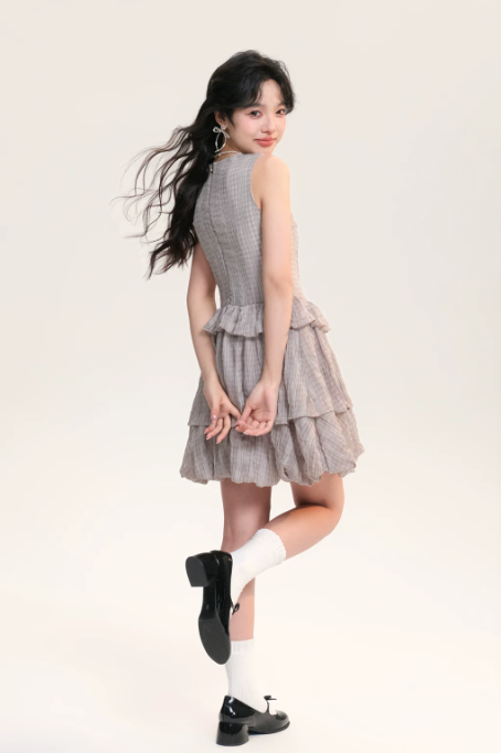 Elegant Coquette Gray Plaid Sleeveless Mini Dress With Tiered Skirt And Floral Accent R9302