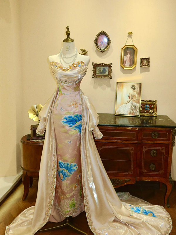 Champagne pink strapless fitted long ball gown R7160