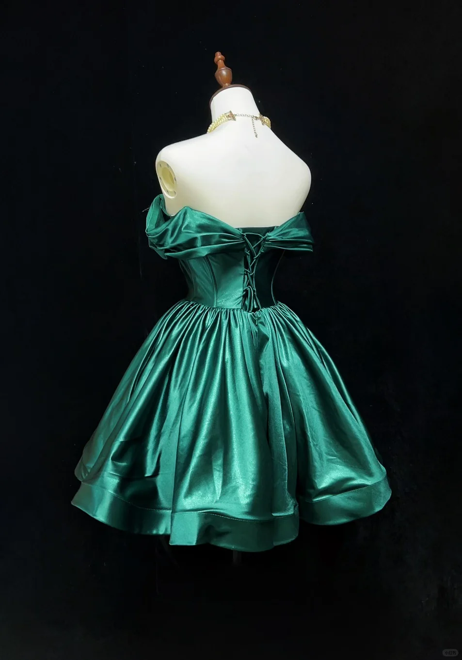 Green one-shoulder satin waist slim fit puffy princess dress homecoming dress R4956
