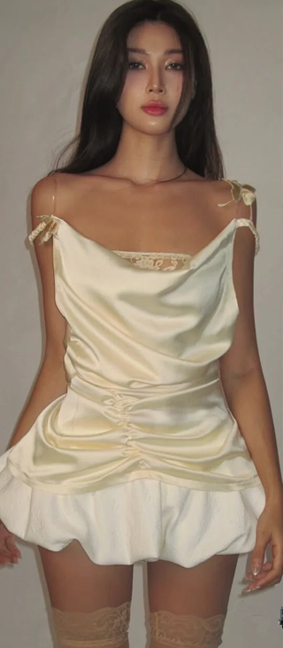 Apricot Strapless Satin High-End Flower Bud Skirt Homecoming Dress R4588