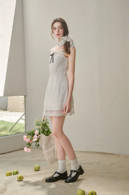 Preppy White Eyelet Lace Dress with Spaghetti Straps and Bow Detail R9266