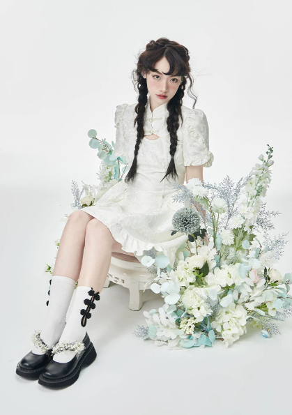 White Qipao Style Mini Dress with Mandarin Collar, Puff Short Sleeves and Ruffle Hem R9273