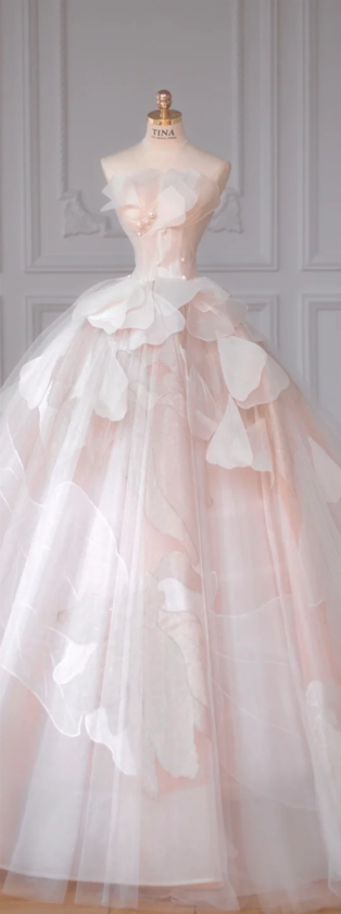 Pink Tube Top Fitted-Waist Cute and Sexy Puffy Hem Ball Gown Bridal Gown R5889